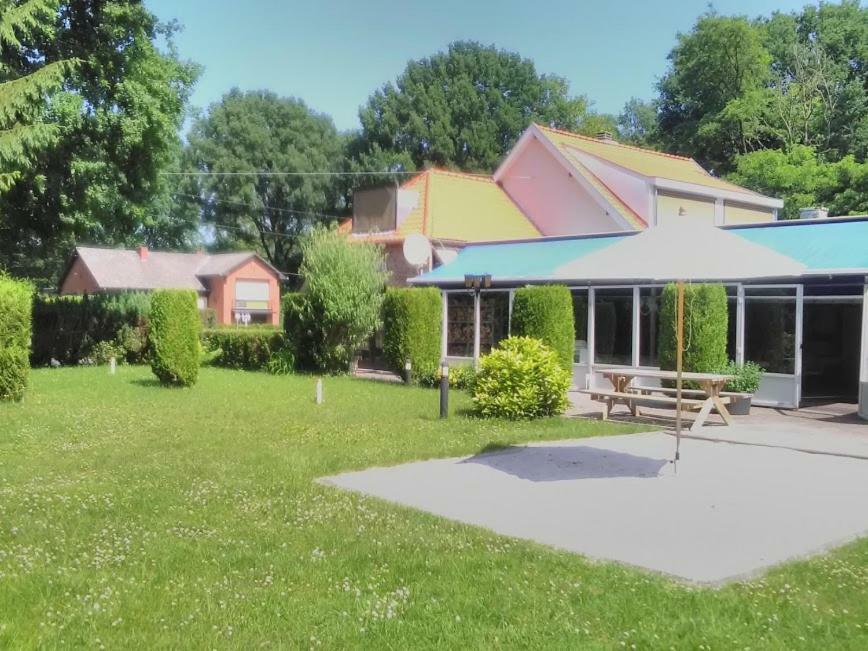 De Bron Villa Beringen Eksteriør billede
